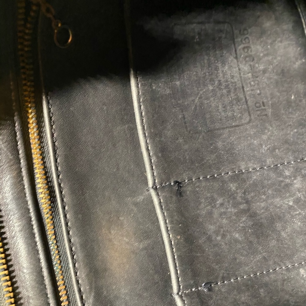 Vintage Leather Coach Pursse